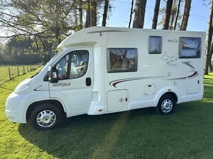 2011 RAPIDO 603,3x BERTH WITH GARAGE,24,600 mls,UNDER 6 mtrs LONG,EXCELLENT COND - Picture 1 of 24