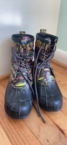 Sakroots Peace Women’s Rubber Rain Boots Multicolor Sz 6 Preowned - Picture 1 of 4