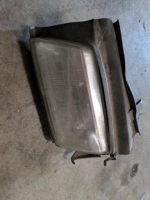 Faro izquierdo Alfa Romeo 164 1991-1995 164Q 164LS 164S 164L 164B Foto 1 de 4