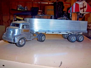Vintage Smith Miller Cast Aluminum GMC Truck & Aluminum Side Trailer - Picture 1 of 5