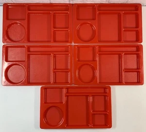 Menge 5 Vintage Rot Kunststoff Schule Mittagessen Tabletts Cambro 15” x 9” Geteilt 915CW - Bild 1 von 4