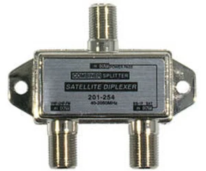 Steren 5-2400 MHz 2.4GHz TV Satellite Mini-Diplexer - Split or Combine Signals - Picture 1 of 2