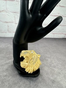 NEW $550 GUCCI Ivory Tone Resin RAJAH TIGER Crystal Hollywood Style BROOCH PIN - Picture 1 of 11