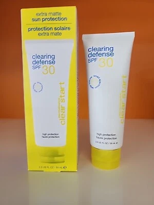 Protector solar Dermalogica Clear Start Clearing Defense FPS 30 2 OZ Foto 1 de 3