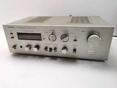 Technics Amplifier SU-V4 Vintage 1980 spares repair - Image 1 of 4