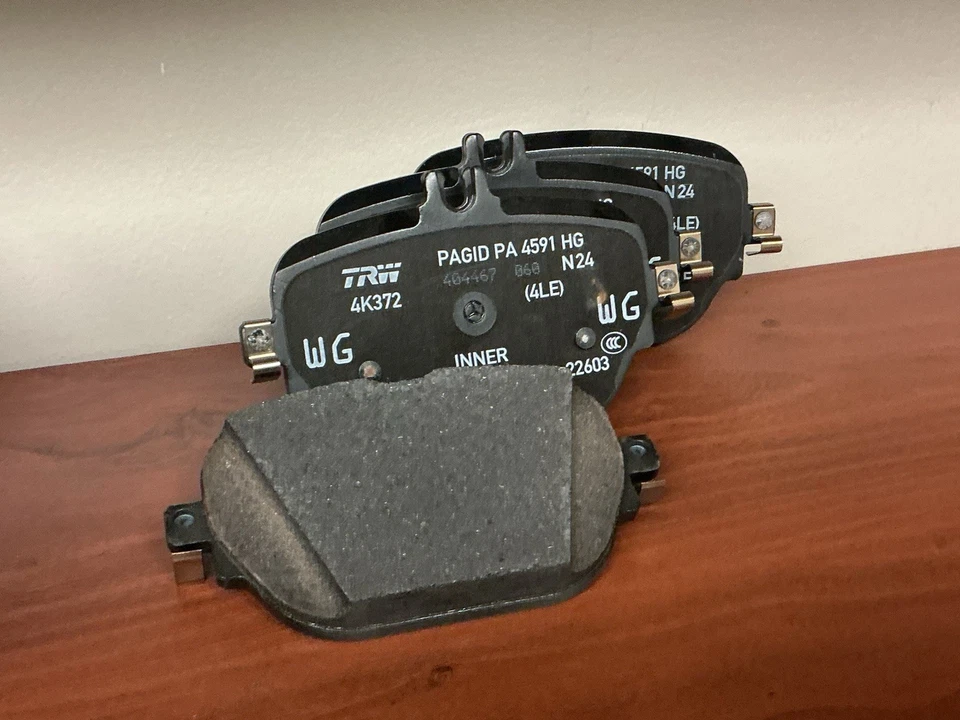 Juego Pastillas Freno Disco Traseras Mercedes Benz A 000 420 52 04 64 Foto 1 de 3