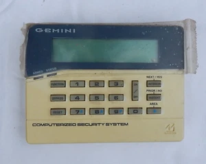 NAPCO Gemini Alarm Keypad - Picture 1 of 2