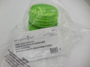 Pampered Chef Emoji Cookie Cutters Set #1443 NEW Round Cookie Cutters - Picture 1 of 3