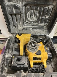 DeWalt DW077 18V Cordless Rotary Red Laser, DW0772 Detector - Picture 1 of 11