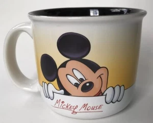 Taza de café de cerámica Walt Disney World Mickey Mouse Peek A Boo Peeking 14 oz - Imagen 1 de 9