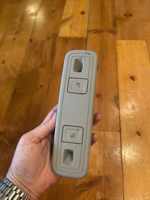 GMC ACADIA 2017-2023 TECHO TECHO TRASERO CÚPULA LUZ LECTURA MAPA LÁMPARA OEM 23421324 Foto 1 de 4