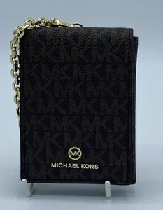 NEW Michael Kors Monogram Wallet On Chain - Picture 1 of 8