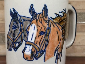 Tazza da caffè/tè vintage Louisville in gres design 3 teste di cavallo - Foto 1 di 12