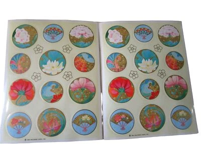 Sellos adhesivos redondos de inspiración asiática de abanicos florales sello vintage dos hojas usados en excelente estado Foto 1 de 4