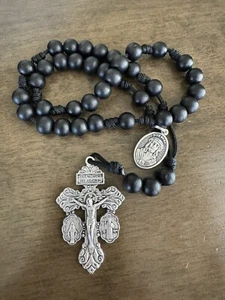 Holy Face Of Jesus Catholic Chaplet, wood Beads Chaplet Handmade - Picture 1 of 4