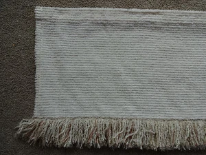 Off White/Beige Chenille Vallance Tan/Beige/Copper/Bronze Flecos 16" x 66" - Imagen 1 de 4