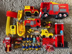 Konvolut Feuerwehrmann Sam Spielzeug Figuren - Turm Autos Boote LKW - Bild 1 von 7
