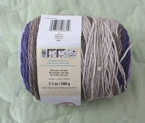 Caron Cakes Lilac Frosting Acrylic Wool Blend Yarn Skein 7.1 Oz - Picture 1 of 3