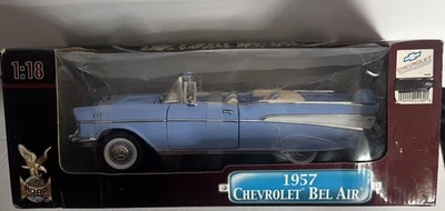 Винтаж 1957 Chevrolet Bel Air синий (литой - масштаб 1:18) дорожная подпись - Изображение 1 из 4