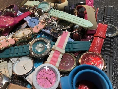 Women’s Quartz Analog Watch Lot Of (25) Casual And Dress Watch’s Untested - Image 1 of 4
