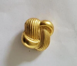 Square Gold Metal Braid Knot Shank Back VINTAGE BUTTONS 30L - 3/4"-19mm (B123A) - Picture 1 of 6