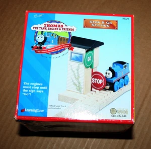 Thomas The Train & Friends Stop and Go Station Wood (1999) - Imagen 1 de 6