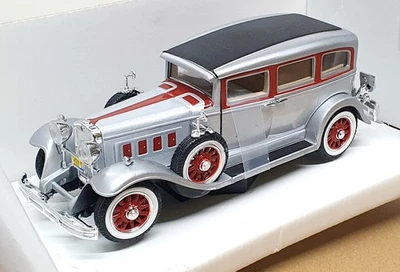 Anson escala 1/32 diecast 10101 - 1931 Peerless - plata/rojo Foto 1 de 4