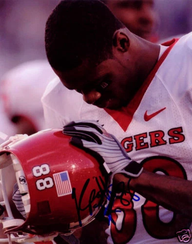 Kenny Britt Rutgers Football SIGNED 8x10 Photo COA! - Image 1 of 1
