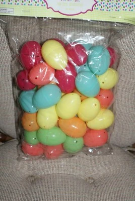 48 huevos de Pascua de plástico para fiesta envío rápido bebés niños ++ 40 mm Foto 1 de 2