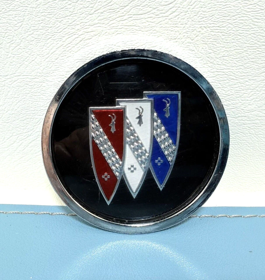 One (1) 1980-1987 14" Buick Century Regal Wire Tapa central de rueda 2-5/16" 254842 Foto 1 de 4