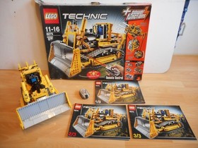 LEGO Technic Power Functions Bulldozer with Box (Lego No: 8275)