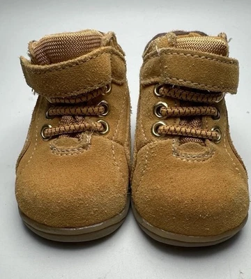 Botas Teeny Toes Talla Infantil Talla 2 Tostadas Imitación Encaje Cierre de Gancho y Lazo Sin Cordones Foto 1 de 4