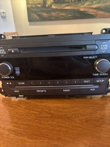 Unidad principal de radio AM/FM/CD 2011-2014 Toyota Sienna🔥 OEM 86120-08270 DEH-M8497 - Imagen 1 de 4