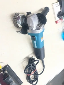 MAKITA 9557NB ANGLE GRINDER (WBP015004) - Bild 1 von 6