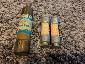 Qty (1) ECO FPE 60 AMP & Qty (2) Gould 20 AMP Fuses - Picture 1 of 4