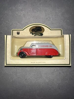 Chevron Commemorative Model Streamline Tank Truck Made In England  - Image 1 of 4