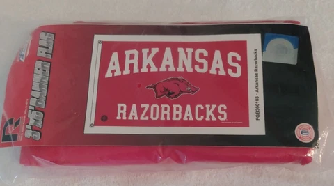 Vintage NIP Arkansas Razorbacks 3x5 Banner Flag NCAA SEC Licensed Collegiate Cover