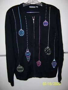 CROFT & BARROW Size MEDIUM Christmas Holiday Themed Full Zipper Front Sweater - Picture 1 of 2