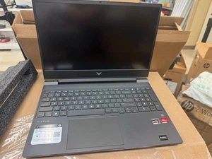 HP Victus 15.6 512GB SSD, AMD Ryzen 7 5800H, 3.2GHz, 16GB RAM /RX 6500M - Imagen 1 de 2