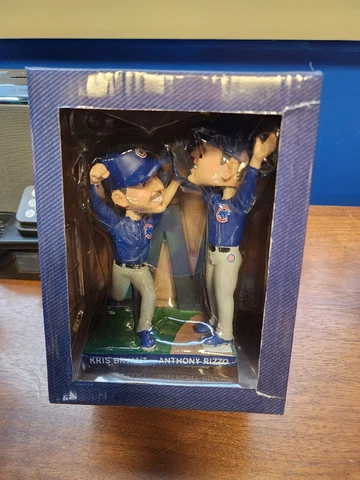 RARE Chicago Cubs 2016 Kris Bryant & Anthony Rizzo Final Out Bobblehead SGA Cover