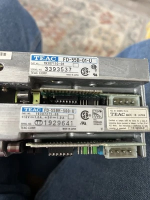 "2 unidades de disquete vintage IBM/Teac 5 1/4"" 1/2 altura sin probar para piezas" Foto 1 de 4