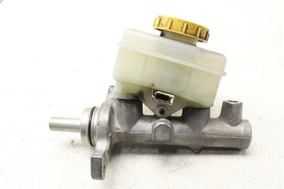 Conjunto de depósito de cilindro maestro de freno Subaru WRX STI 2014 fabricante de equipos originales de fábrica 08-14 Foto 1 de 4