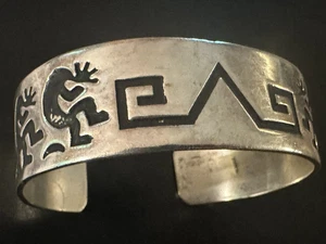 Vintage Mexico Navajo Style Sterling Silver 3/4” Wide Cuff Bracelet 31.5 Grams - Picture 1 of 10