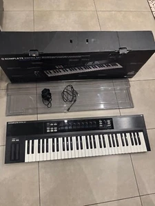 Native Instruments Komplete Kontrol S61 - Bild 1 von 10