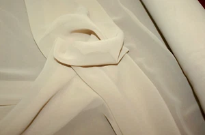 2.5m Lots - NUDE / LIGHT BEIGE Georgette / Chiffon Fabric, 1.48m Wide - Picture 1 of 1