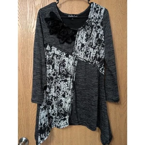 Pretty Angel Size Medium Women's Tunic Top - Picture 1 of 6