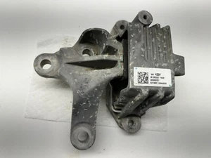 OEM GM Driver Side Transmission Mount 2018 2019 BUICK ENVISION 2.0 84160409 - Picture 1 of 5
