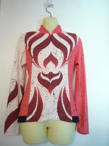 JERSEY DE CICLISMO SHE BEEST - TALLA MEDIANA - MANGA LARGA - CREMALLERA FRONTAL = 3 BOLSILLOS TRASEROS - CUELLO ALTO - Imagen 1 de 9