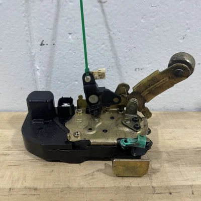 Jeep Liberty 2002-2007 pestillo de puerta delantera derecha con actuador de bloqueo lado del conductor fabricante original Foto 1 de 4