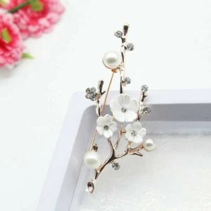Gold Silver Simulated Pearl Plum Blossom Flower Elegant Fashion Brooches Pin FW - Picture 1 of 10